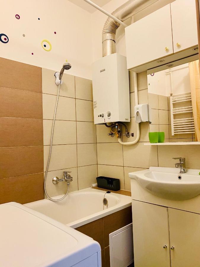 Kalvaria Apartman Szegedin Exterior foto