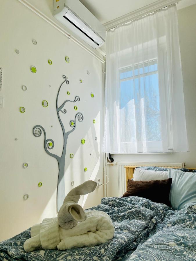 Kalvaria Apartman Szegedin Exterior foto
