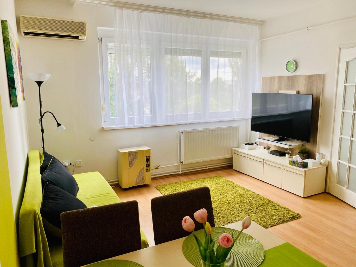 Kalvaria Apartman Szegedin Exterior foto